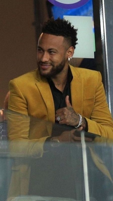 Biểu cảm hài hước và thoải mái trong một buổi phỏng vấn