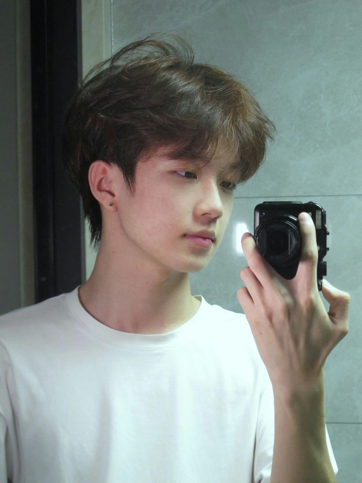 anh trai 2k13 tiep tuc duoc yeu thich boi su tu nhien va phong cach trong sang 1