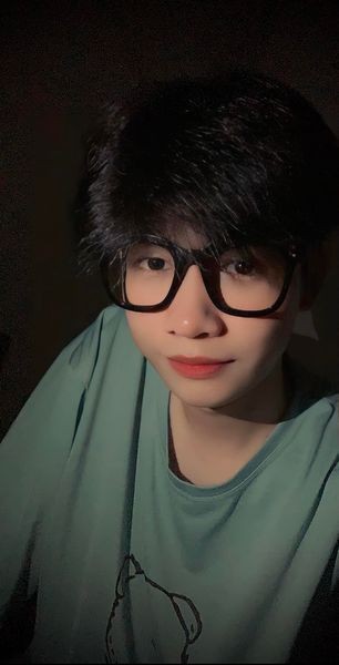 Ảnh trai đẹp 2013 tạo nên sức hút nhờ sự hồn nhiên dễ thương và phong cách tự tin