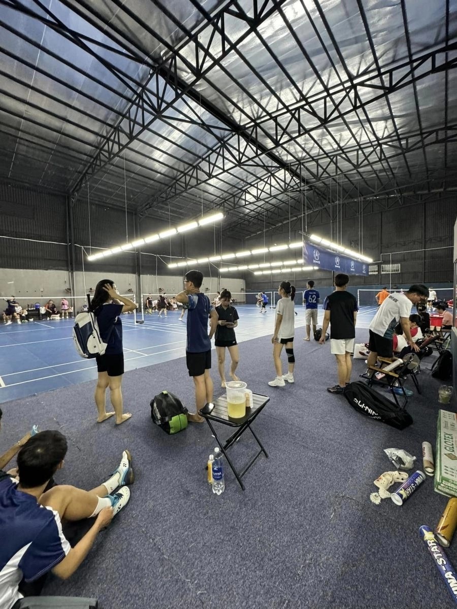 Sân cầu lông KAT Badminton trên đường Quang Trung