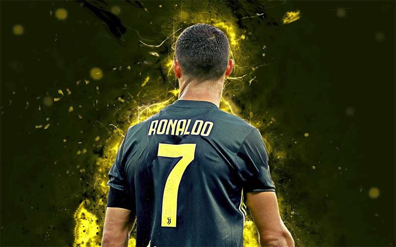 Ronaldo trong màu áo đội tuyển quốc gia