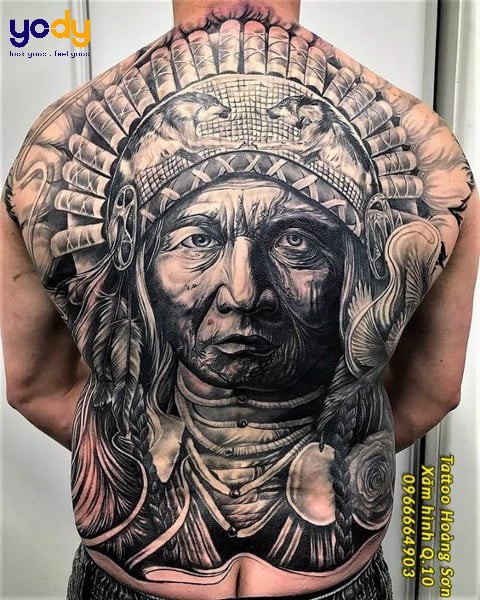 Xăm hình Châu Âu full lưng kể chuyện thần thoại