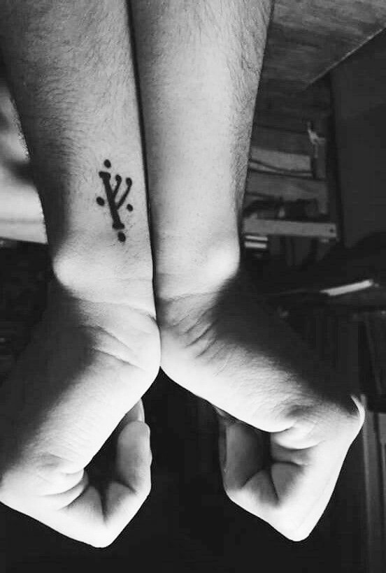 Hình xăm ký tự trong phim The Hobbit