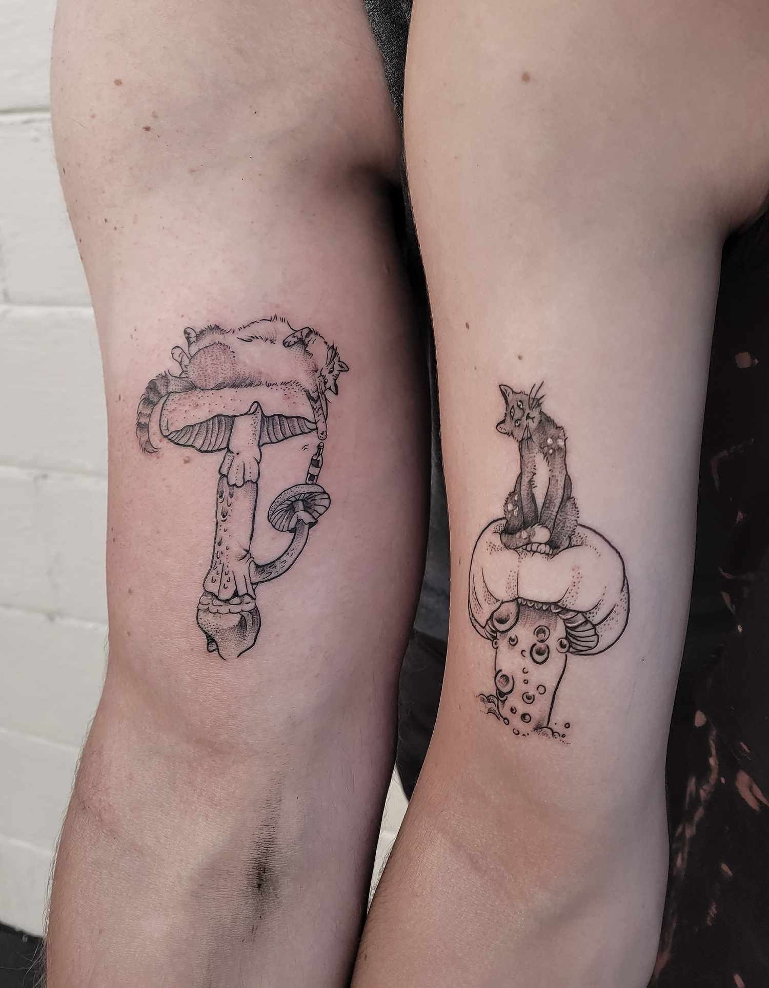 Xăm tên đôi ở vị trí dễ thấy