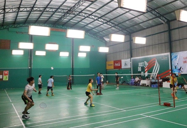 Không gian sân tương đối rộng