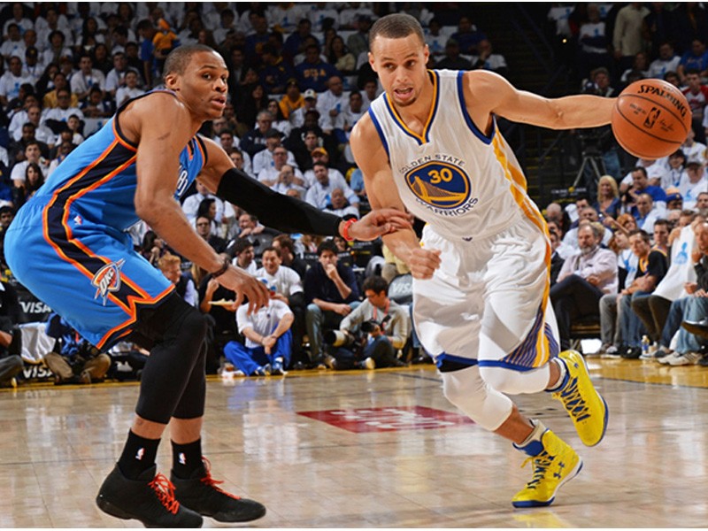 Trọng tài ra ký hiệu lỗi cá nhân