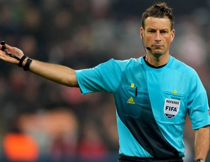 Trọng tài chính là người cầm cân nảy mực trong trận đấu