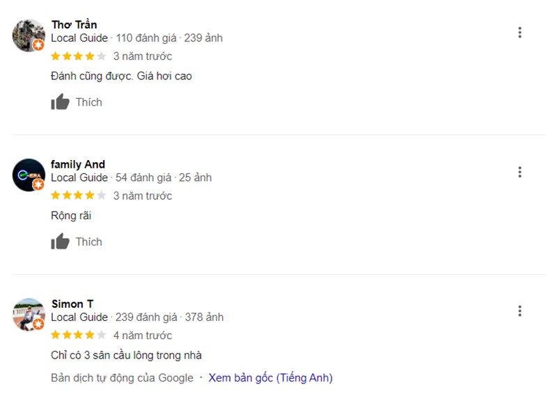 Khu vực nghỉ ngơi và tiện ích bên ngoài sân cầu lông Bắc Hải