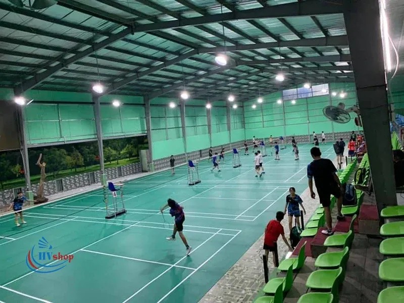 Sân cầu lông Tambo với cơ sở vật chất hiện đại