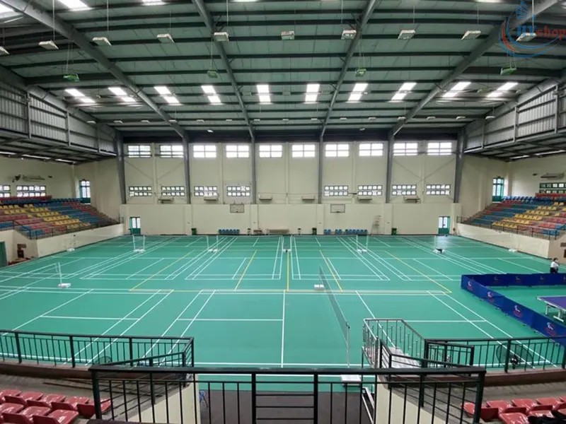 Toàn cảnh sân cầu lông tại ĐH Sư Phạm Hà Nội