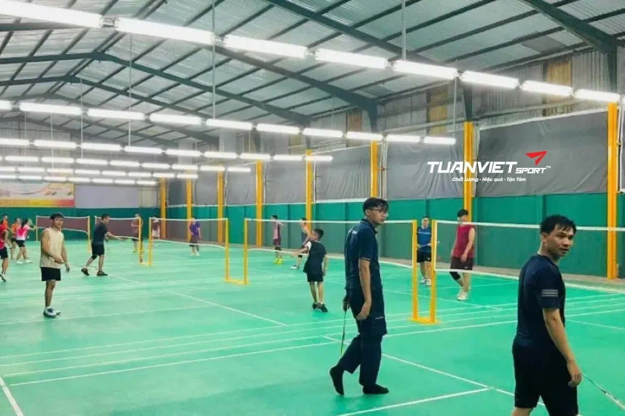Sân Cầu Lông Uxi Badminton - Sân cầu lông Thành phố Thuận An