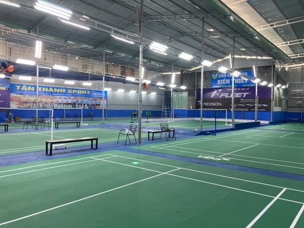 Đường hành lang sân rộng rãi tạo cảm giác thông thoáng