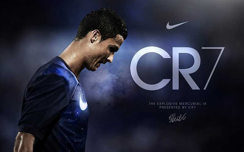 CR7 với phong cách thời trang lịch lãm