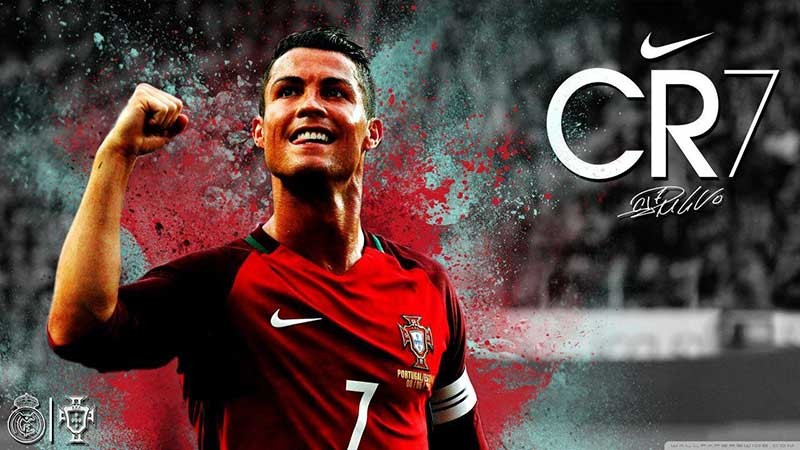 Ronaldo hát quốc ca cùng đội tuyển Bồ Đào Nha