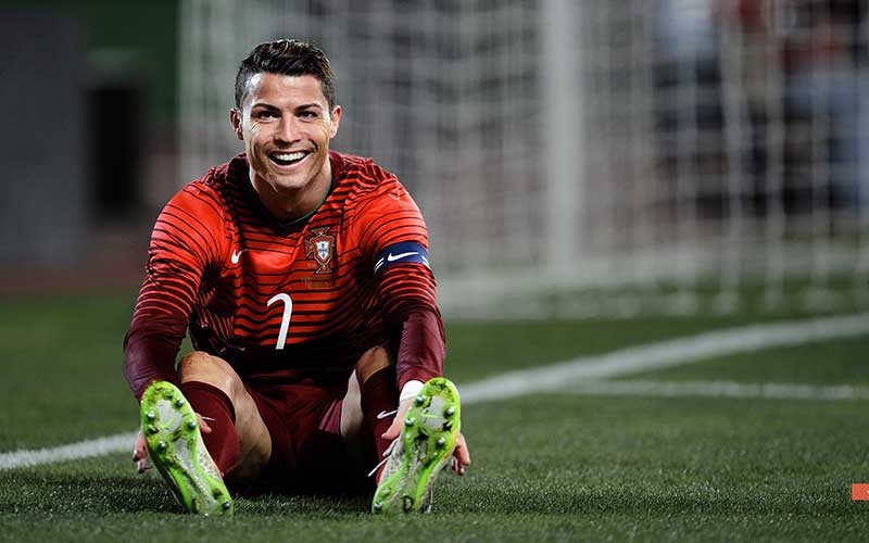 Ronaldo tập luyện cùng đội tuyển quốc gia