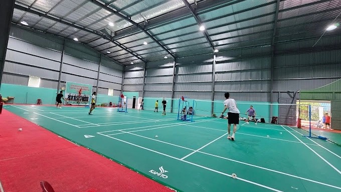 Câu lạc bộ cầu lông Phú Đức mở cửa đến đêm muộn