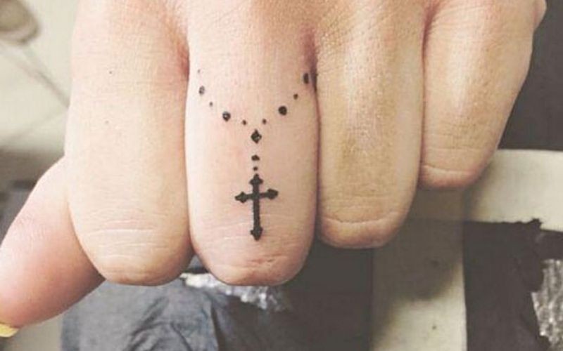Biểu tượng thánh giá độc đáo thể hiện cho một niềm tin thiêng liêng
