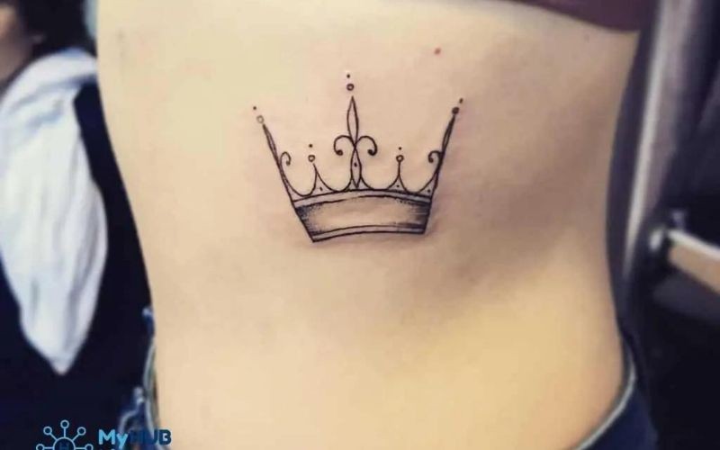 Hình xăm vương miện, biểu tượng cho vương quyền và uy lực mạnh mẽ