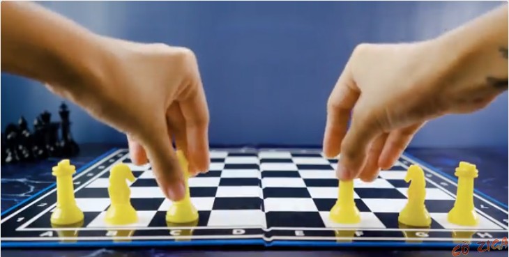 Đặt quân tượng gần quân mã