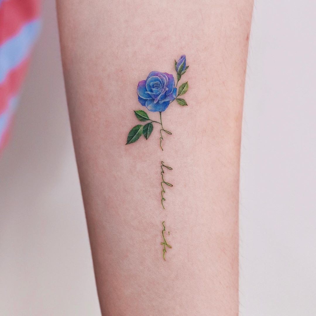 Hình xăm hoa lá nhẹ nhàng hợp mệnh Mộc