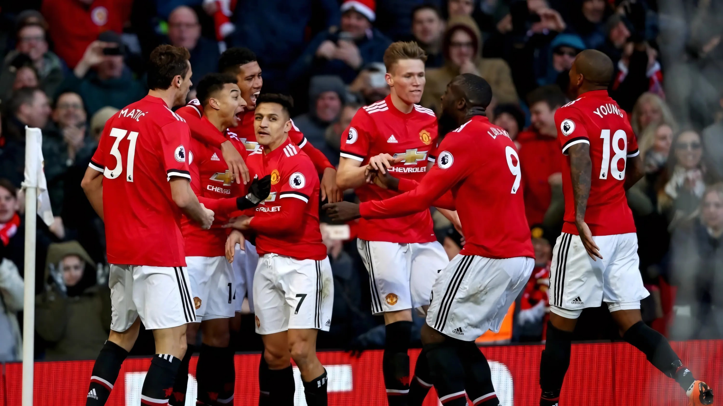 Hình nền PC MU phong cách Low Poly