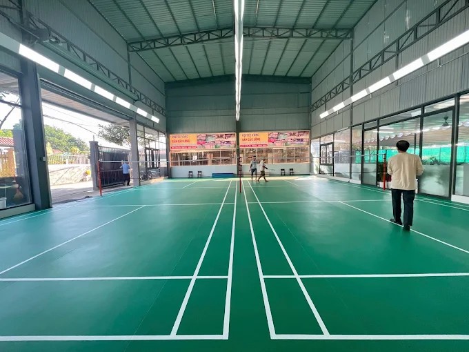 Sân cầu lông Hóc Môn