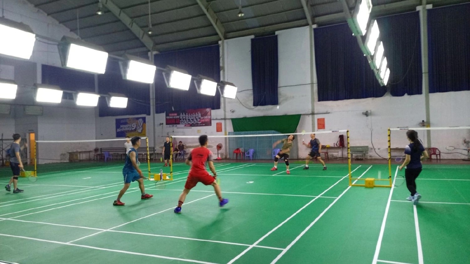 Mặt sân chất lượng tại sân cầu lông Khang An