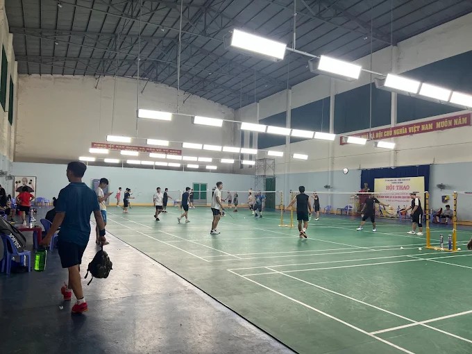 Sân cầu lông An Bình với giá thuê hợp lý