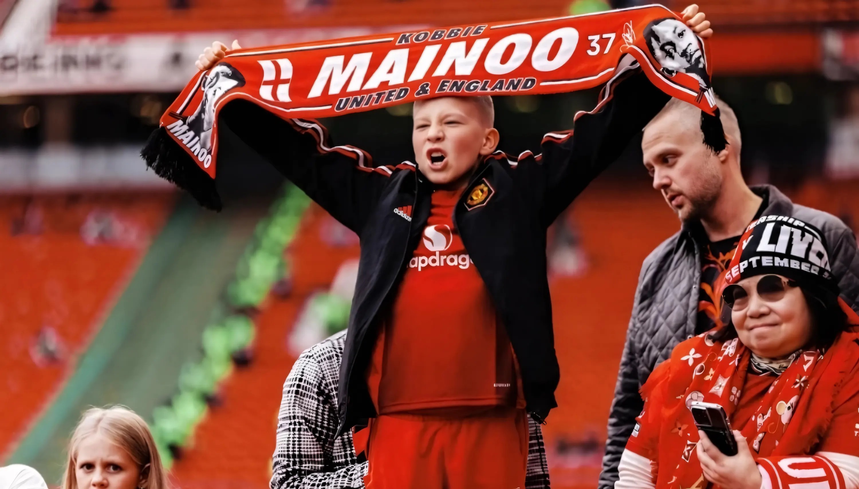 Hình nền MU ngầu với cận cảnh áo đấu thi đấu