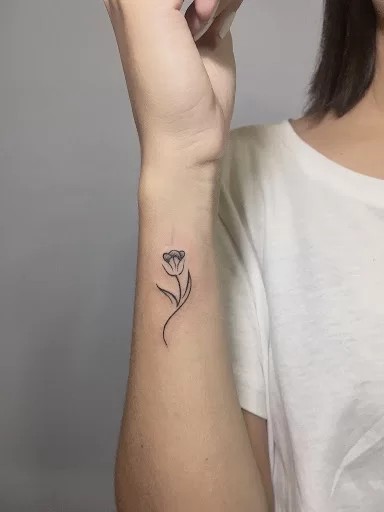 hình xăm hoa cỏ dai