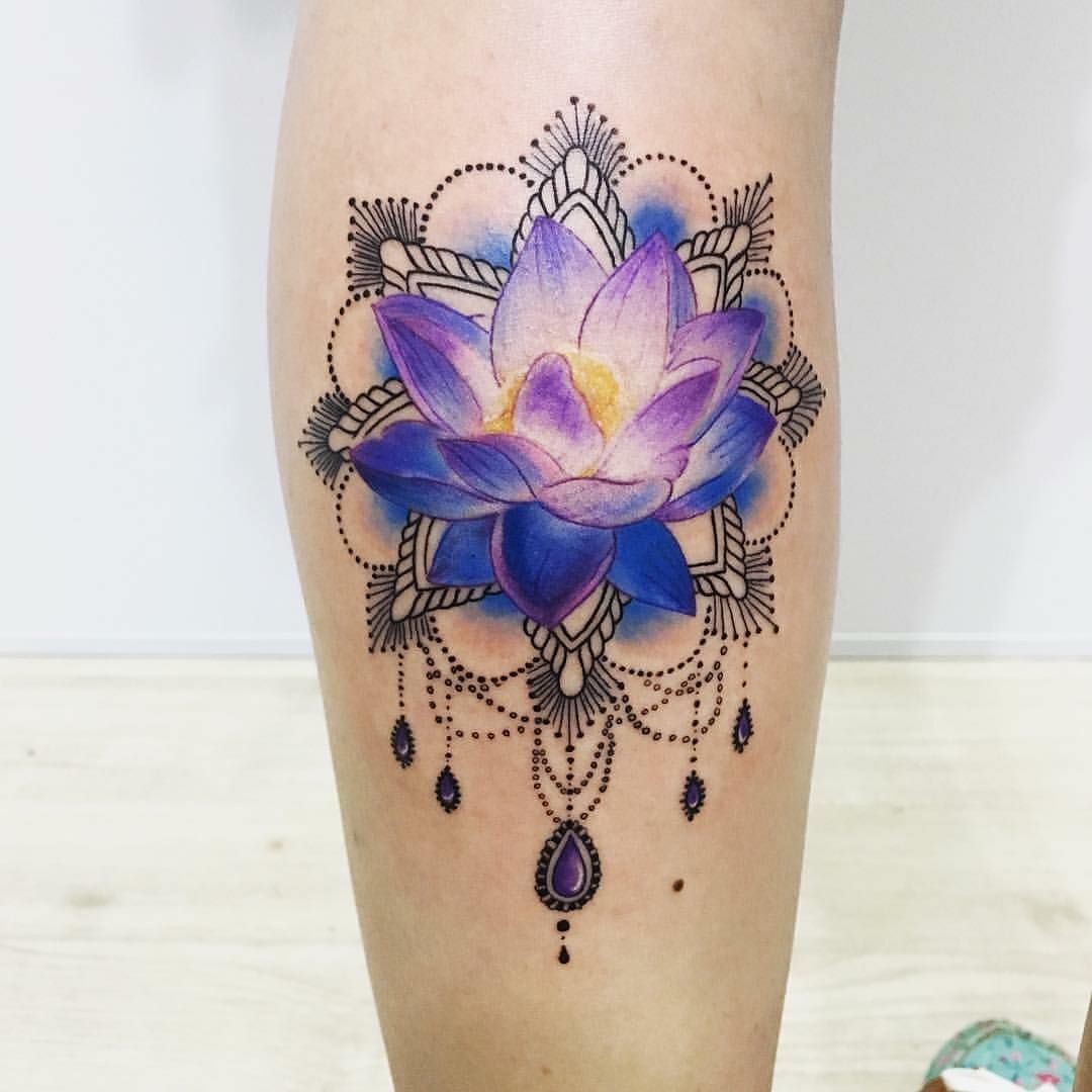 Mẫu xăm chữ và hoa kết hợp đầy ý nghĩa