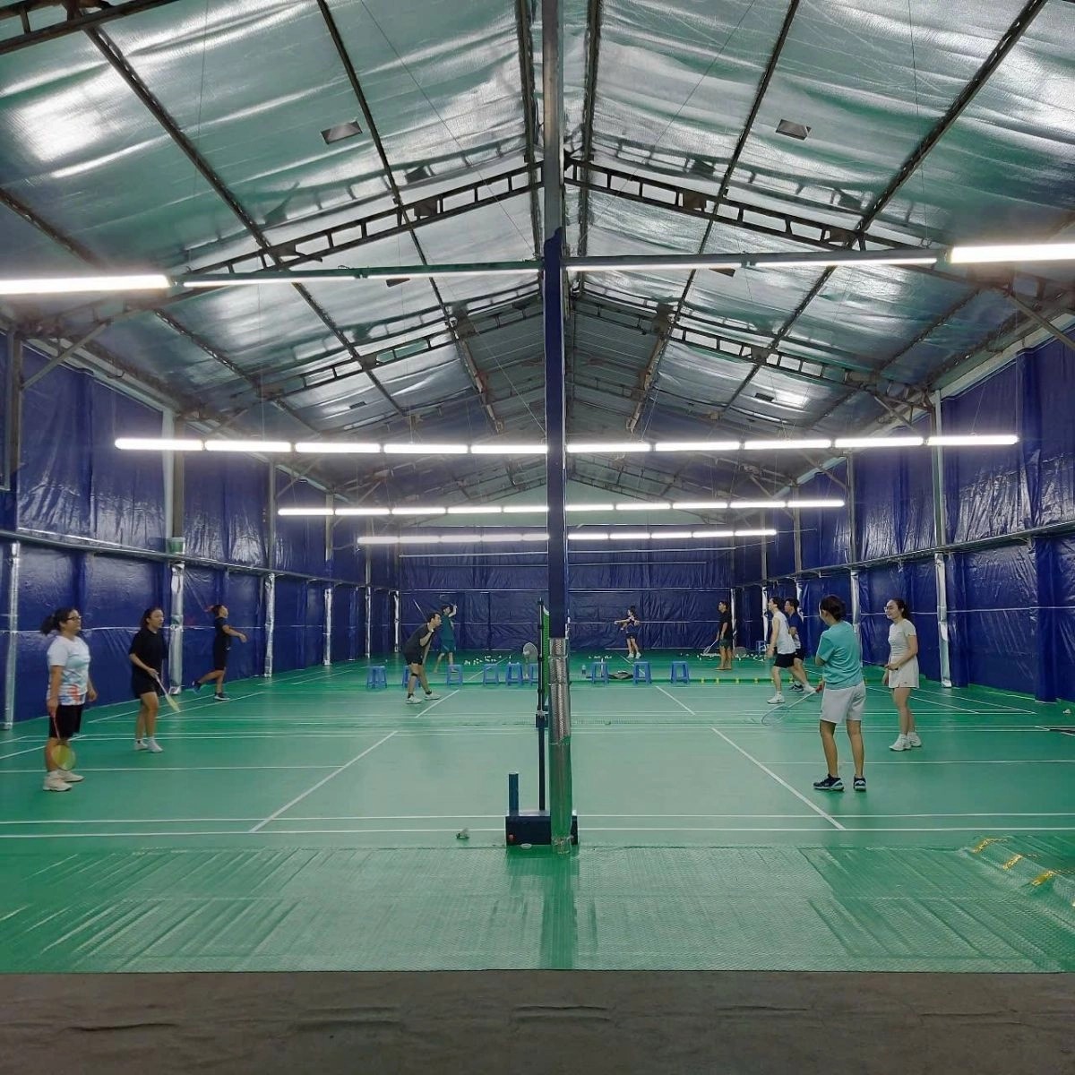 Hệ thống đèn chiếu sáng chống chói tại sân Như Ý