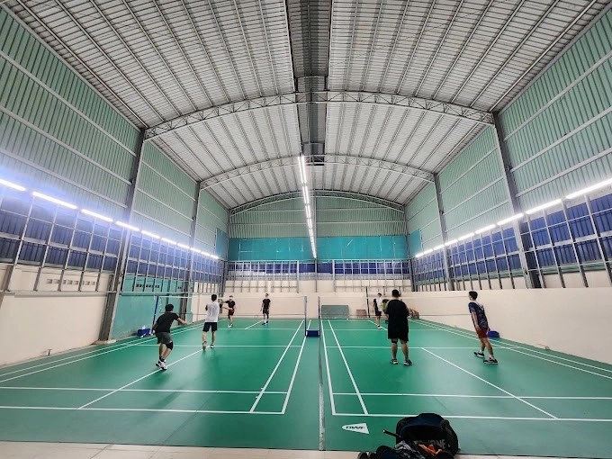 Tổng quan không gian và mặt sân tại Sân cầu lông 3N