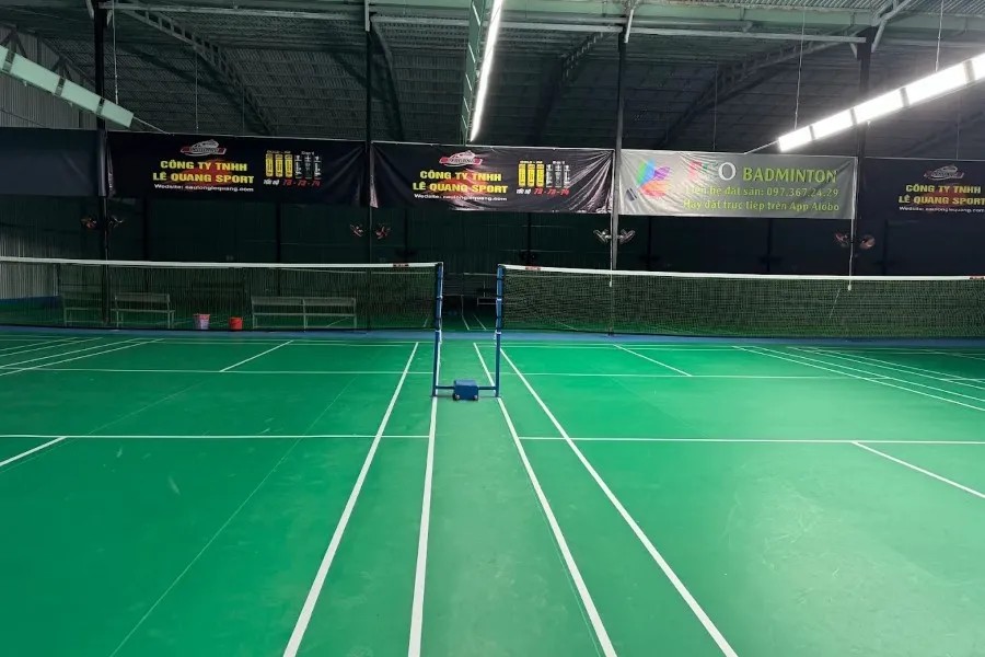 Sân ECO Quận 7 hiện đại