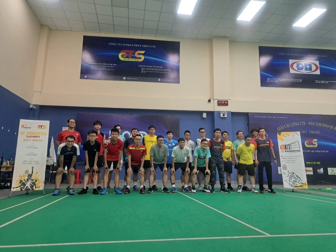 Không gian rộng rãi giữa các sân đảm bảo an toàn