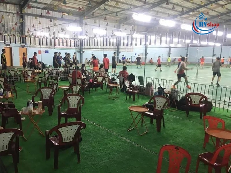 Khu vực ghế chờ và không gian nghỉ ngơi thoáng đãng cho lông thủ