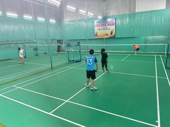 Sân cầu lông Nha Trang - sân cầu lông Phương Nam