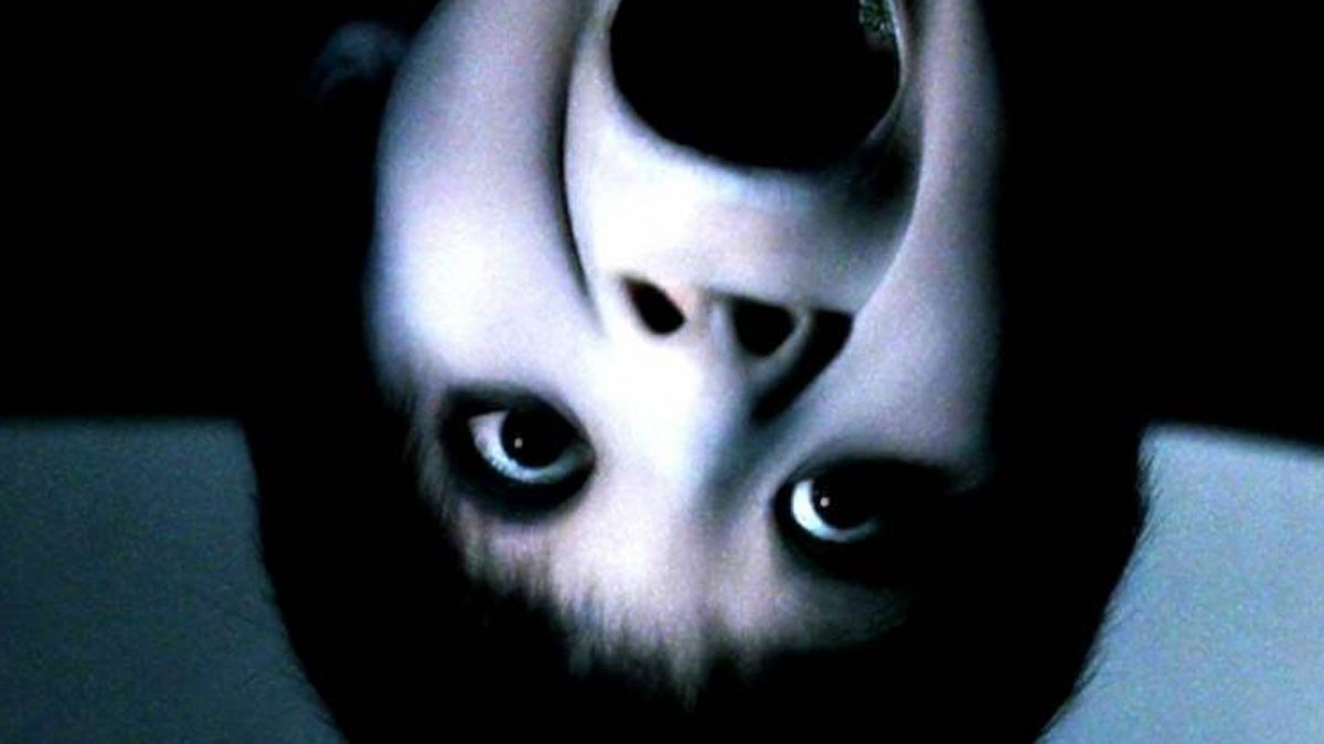 Một hình ảnh ma với hiệu ứng đặc biệt, tạo cảm giác siêu thực