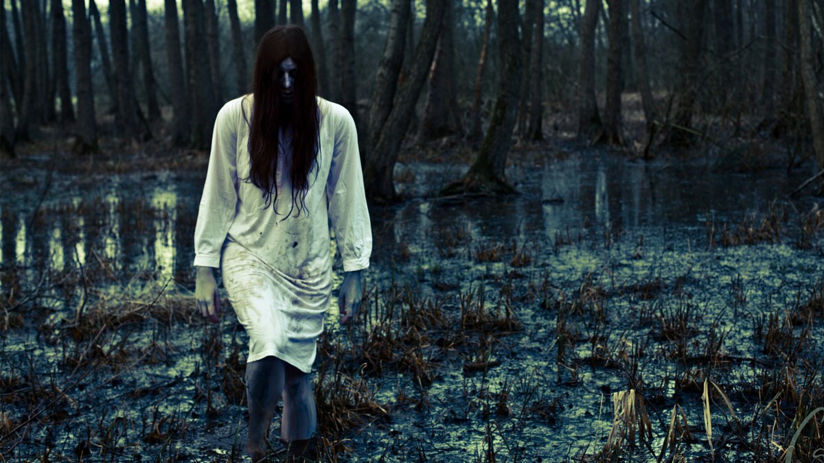 Một con ma với cử chỉ tay hài hước, có thể dùng để chúc ngủ ngon