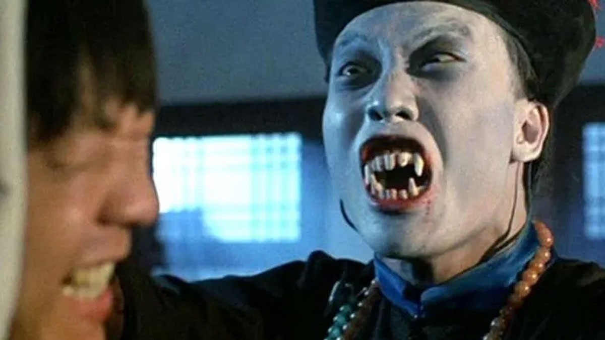 Hình ảnh một cương thi đang nhảy lò cò