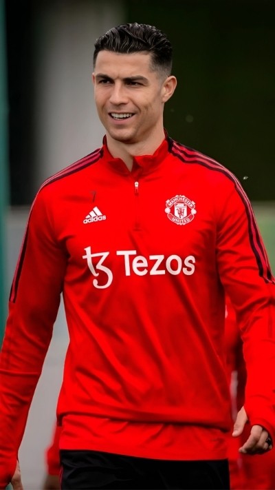 Ronaldo cực ngầu trong màu áo Manchester United