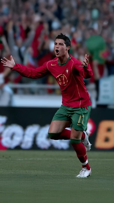 Bộ sưu tập ảnh Ronaldo ghi bàn ấn tượng