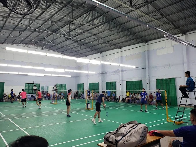 Sân cầu lông Liên Phường Tân Tạo