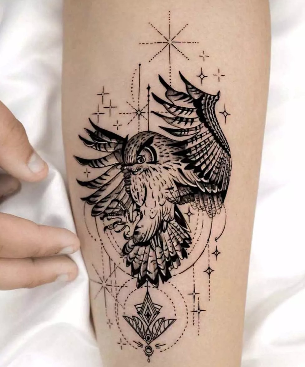 Hình xăm cú đêm mang vẻ đẹp bí ẩn và trí tuệ