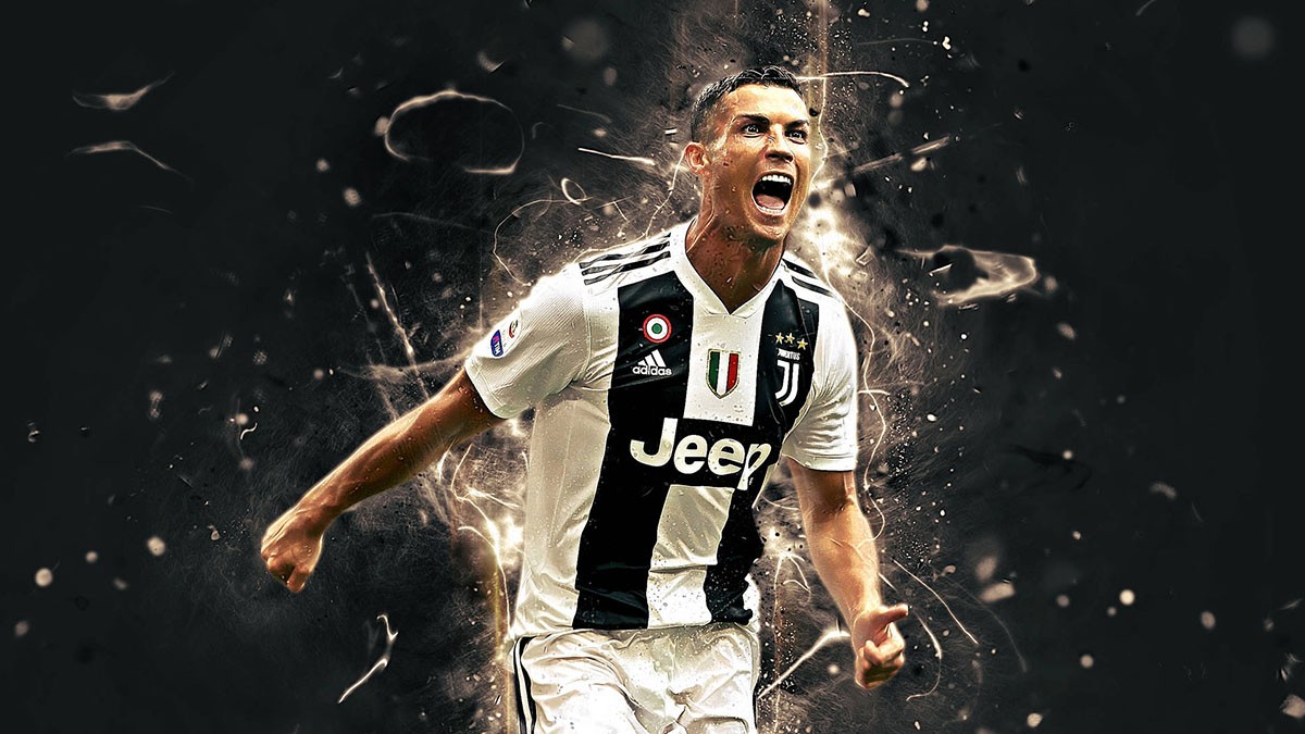 Ronaldo thực hiện cú sút phạt