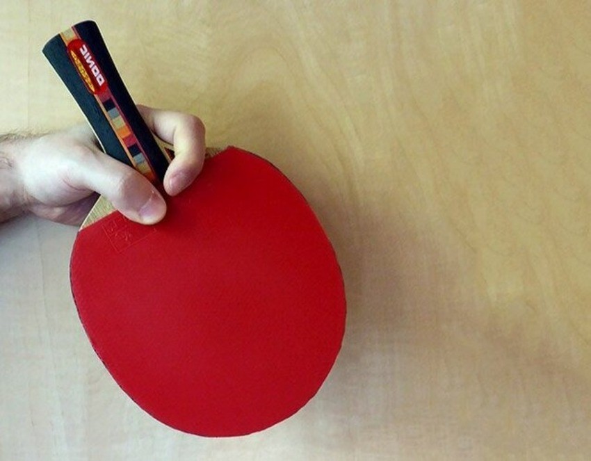 Hướng dẫn cầm vợt bóng bàn theo chiều dọc