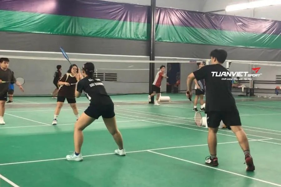 Sân Cầu Lông Đại học Sài Gòn - Sân cầu lông Quận 5