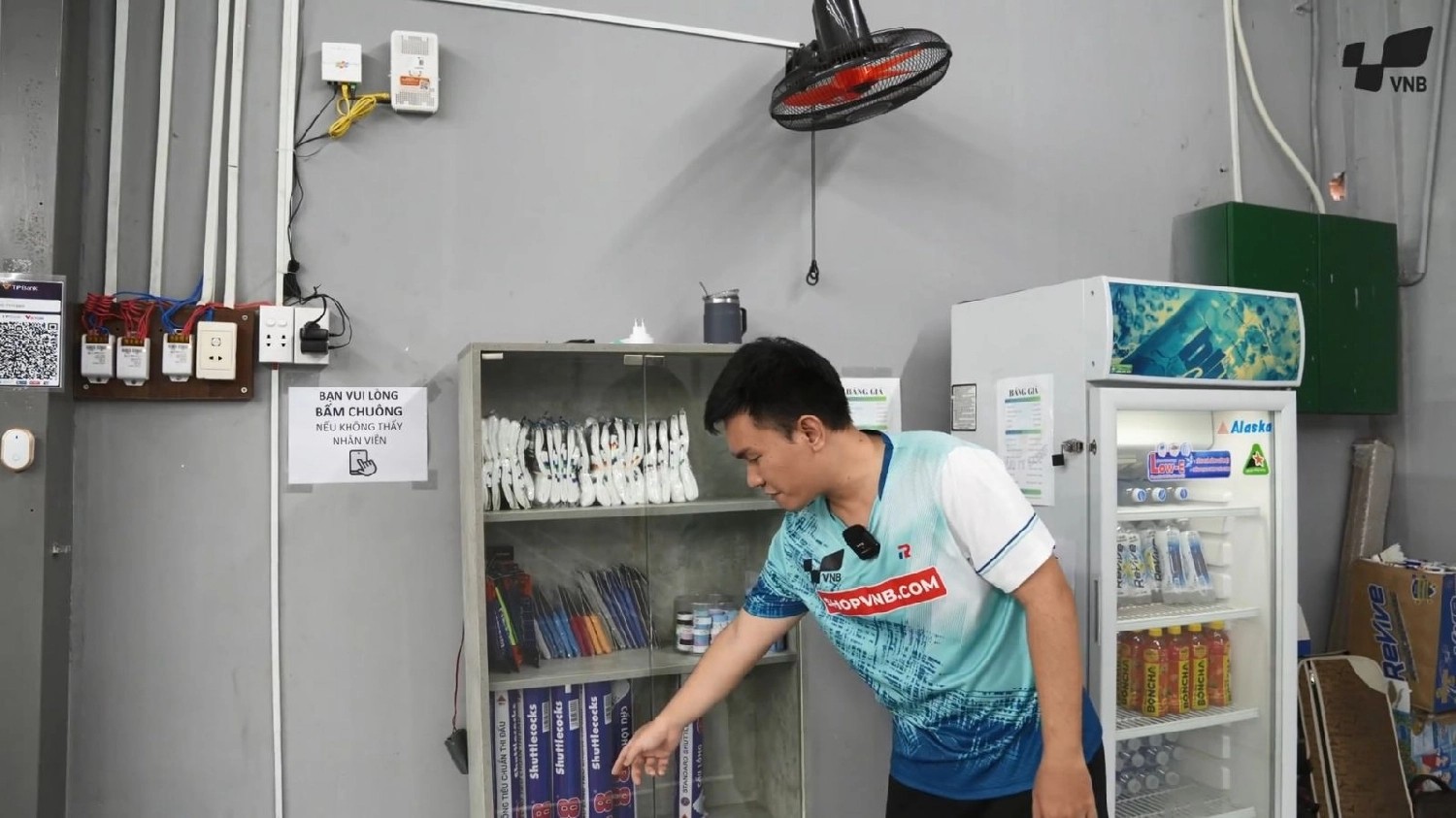 Tổng thể sân cầu lông Hoàng Vy nhìn từ trên cao