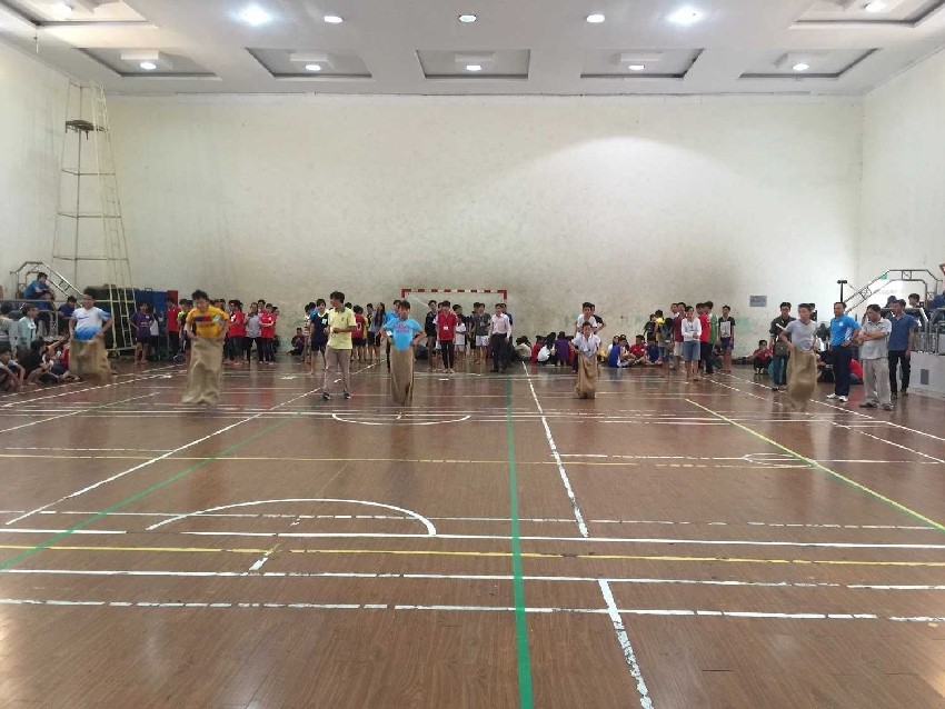 Ngoài cầu lông, sân có thể cung cấp các tiện ích thể thao khác nhằm tạo nên sự đa dạng và linh hoạt cho người chơi và cộng đồng