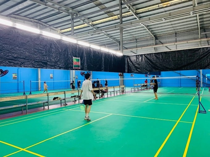 Sân cầu lông Quốc Lộ 1